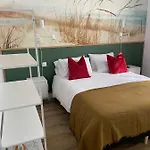 Ty Hyper Centre Apartment