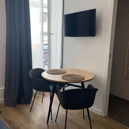 Ty Hyper Centre Apartment *